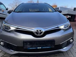 Gebraucht 2015 Toyota Auris Touring Sports Executive Kombi | 9.999 € (Fairer Preis)