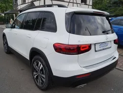 Mercedes GLB250