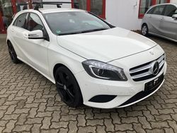 Calcitweiss unilack Gebraucht 2015 Mercedes A180 Urban Limousine | 13.544 € (Fairer Preis)