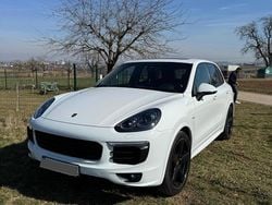 Weiß Gebraucht 2016 Porsche Cayenne Platinum Edition SUV | 29.999 € (Guter Preis)