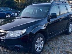 Schwarz Gebraucht 2010 Subaru Forester Active SUV | 4.800 € (Superpreis)