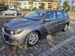 Grau Gebraucht 2019 Peugeot 308 Style Kombi | 8.990 € (Fairer Preis)
