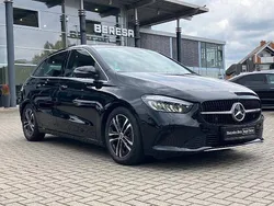 Schwarz Gebraucht 2024 Mercedes B180 Progressive Van / Kleinbus | 29.980 € (Fairer Preis)