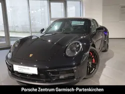 Tiefschwarzmetallic Gebraucht 2024 Porsche 911 Targa 4 Cabrio | 184.790 € (Fairer Preis)