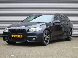 Blau Gebraucht 2014 BMW 530 Executive Kombi | 12.500 €