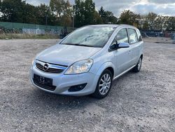 Silber Gebraucht 2009 Opel Zafira Edition Van / Kleinbus | 3.000 € (Fairer Preis)