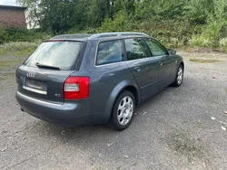 Grau Gebraucht 2004 Audi A4 Kombi | 750 € (Superpreis)