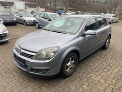 Silber Gebraucht 2004 Opel Astra Elegance Limousine | 999 € (Superpreis)