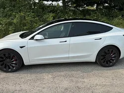 Weiß Gebraucht 2022 Tesla Model 3 Performance Limousine | 29.900 € (Superpreis)