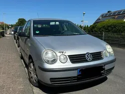Silber Gebraucht 2003 VW Polo Kleinwagen | 2.200 € (Etwas zu teuer)