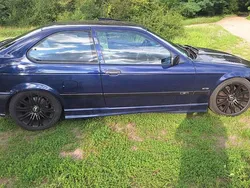 Blau Gebraucht 2000 BMW 323 Compact Kleinwagen | 4.500 € (Fairer Preis)
