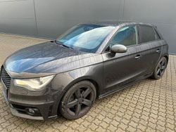 Grau Gebraucht 2015 Audi A1 Sportback Performance Kleinwagen | 5.900 €