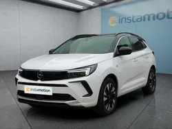 Weiß Gebraucht 2023 Opel Grandland X Elegance SUV | 28.599 € (Etwas zu teuer)