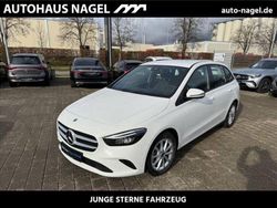 Polarweiß Gebraucht 2022 Mercedes E250 Limousine | 26.450 € (Superpreis)