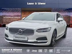 Weiß Gebraucht 2021 Volvo V90 Inscription Kombi | 37.990 € (Fairer Preis)