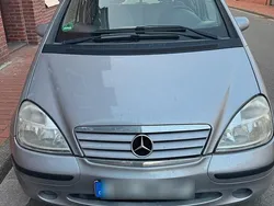 Silber Gebraucht 2000 Mercedes A170 Kleinwagen | 2.222 € (Teuer)