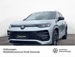 Oyster silver metallic Gebraucht 2025 VW Tayron R-line SUV | 57.450 € (Superpreis)