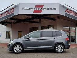 Grau Gebraucht 2016 VW Touran Highline Van / Kleinbus | 10.500 € (Guter Preis)