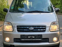 Grau Gebraucht 2005 Suzuki Wagon R+ Kombi | 1.890 € (Fairer Preis)