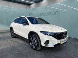 Weiß Gebraucht 2023 Mercedes EQA250 Electric Art SUV | 37.534 € (Etwas zu teuer)