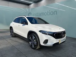 Weiß Gebraucht 2023 Mercedes EQA250 Electric Art SUV | 37.534 € (Etwas zu teuer)