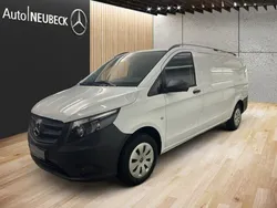 Arktikweiß Gebraucht 2023 Mercedes Vito Van / Kleinbus | 32.700 € (Fairer Preis)