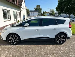 Weiß Gebraucht 2017 Renault Grand Scénic IV Bose Edition Van / Kleinbus | 13.200 € (Guter Preis)