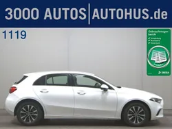 Polarweiss unilack Gebraucht 2021 Mercedes A180 Limousine | 20.380 € (Superpreis)