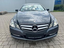 Grau Gebraucht 2012 Mercedes E220 Coupé | 5.999 € (Superpreis)