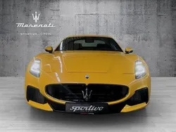 Gelb Neu 2025 Maserati Granturismo Coupé | 199.877 € (Teuer)