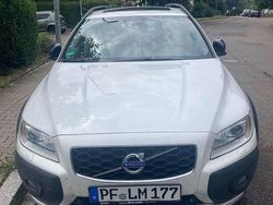 Weiß Gebraucht 2015 Volvo XC70 Kombi | 23.950 €