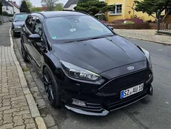 Schwarz Gebraucht 2017 Ford Focus Performance Edition Kombi | 16.500 € (Fairer Preis)