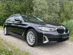 Sophistograu Gebraucht 2021 BMW 530e Luxury Line Kombi | 29.490 € (Fairer Preis)