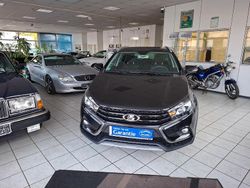 Schwarz Gebraucht 2018 Lada Vesta Kombi | 7.900 € (Etwas zu teuer)