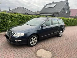 Blau Gebraucht 2008 VW Passat Comfortline Kombi | 1.690 € (Etwas zu teuer)