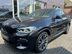 Black sapphire metallic (metallic) Gebraucht 2019 BMW X4 M Sport SUV | 33.900 € (Fairer Preis)
