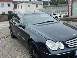 Blau Gebraucht 2005 Mercedes CLK270 Coupé | 3.500 €