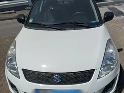 Weiß Gebraucht 2015 Suzuki Swift Kleinwagen | 6.750 € (Guter Preis)