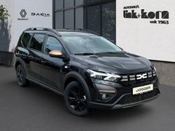 Schwarz Neu 2025 Dacia Jogger Extreme Van / Kleinbus | 24.879 € (Etwas zu teuer)
