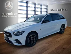 Weiß Gebraucht 2021 Mercedes E300 AMG Limousine | 38.890 € (Fairer Preis)