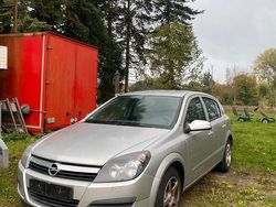 Silber Gebraucht 2005 Opel Astra Kleinwagen | 650 € (Superpreis)