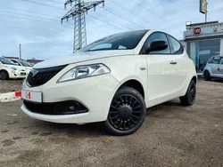 Weiß Gebraucht 2023 Lancia Ypsilon Silver Kleinwagen | 19.990 €