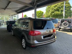 Braun Gebraucht 2011 VW Sharan Highline Van / Kleinbus | 6.900 € (Guter Preis)