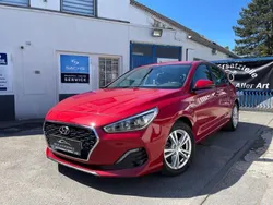 Rot Gebraucht 2020 Hyundai i30 Pure Limousine | 12.497 € (Guter Preis)