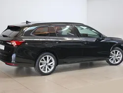 Onyxschwarz Neu 2025 Skoda Superb Selection Kombi | 48.690 € (Fairer Preis)