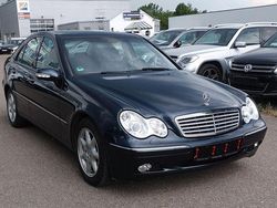 Schwarz Gebraucht 2003 Mercedes C240 Elegance Limousine | 2.499 € (Fairer Preis)