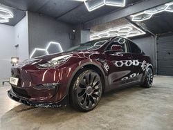 Rot Gebraucht 2024 Tesla Model Y SUV | 39.000 € (Superpreis)