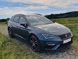 Grau Gebraucht 2019 Cupra Leon Kombi | 21.999 € (Fairer Preis)