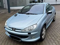 Blau Gebraucht 2004 Peugeot 206 CC Tendance Cabrio | 3.300 € (Teuer)