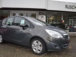 Grau Gebraucht 2013 Opel Meriva Van / Kleinbus | 6.690 € (Etwas zu teuer)